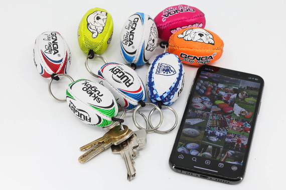 Gonga Keyring Neon Pink